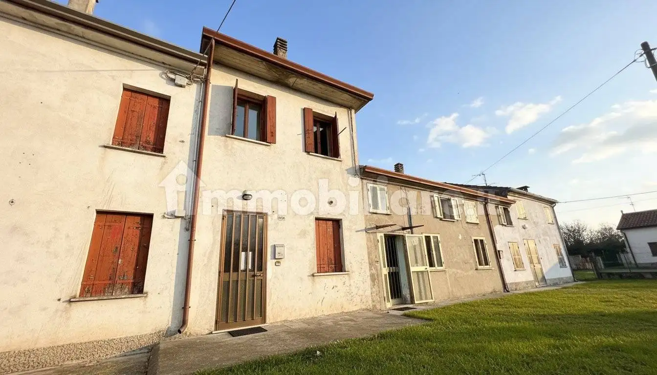 Villetta a schiera in vendita a Giacciano con Baruchella