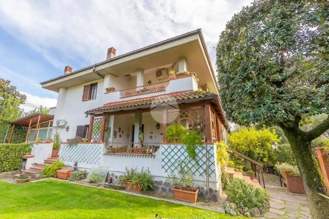 Villa bifamiliare via del Grande Carro 6, Parco Azzurro, Guidonia Montecelio - foto 2