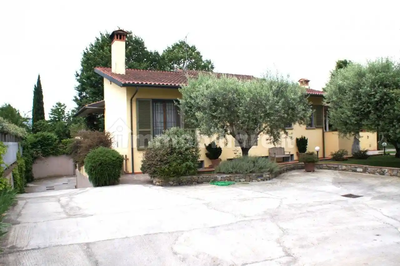 Villa in vendita a Signa