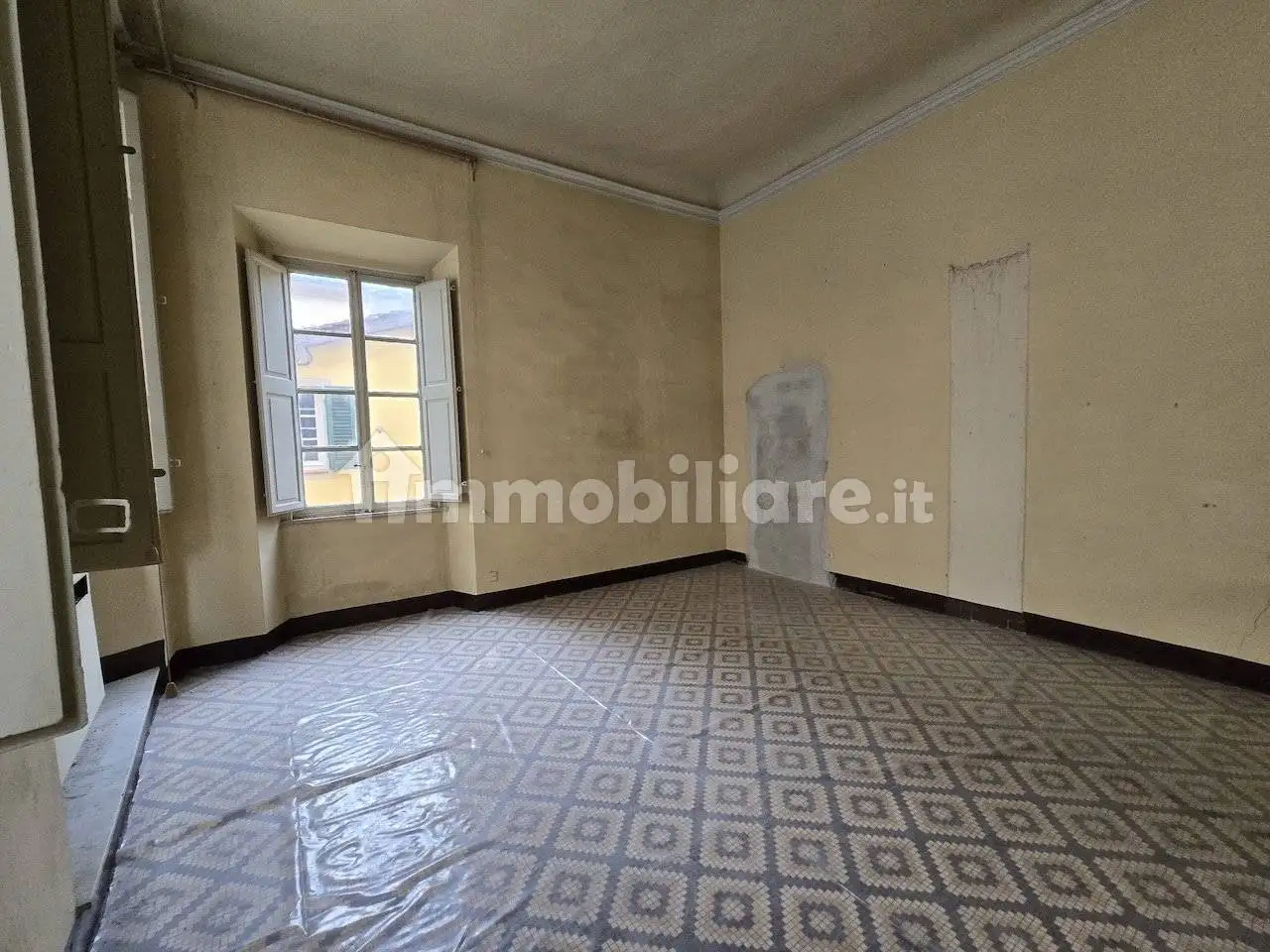 Appartamento in vendita a Lucca