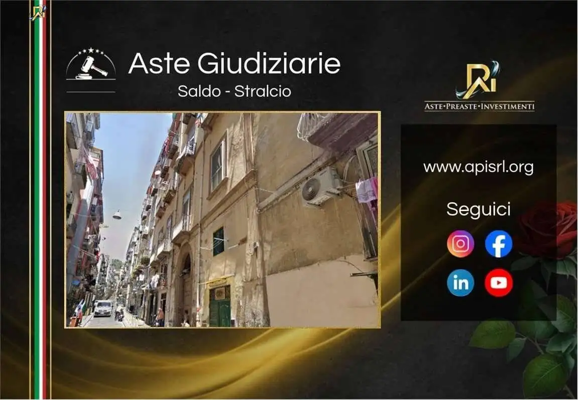 Appartamento in vendita a Napoli