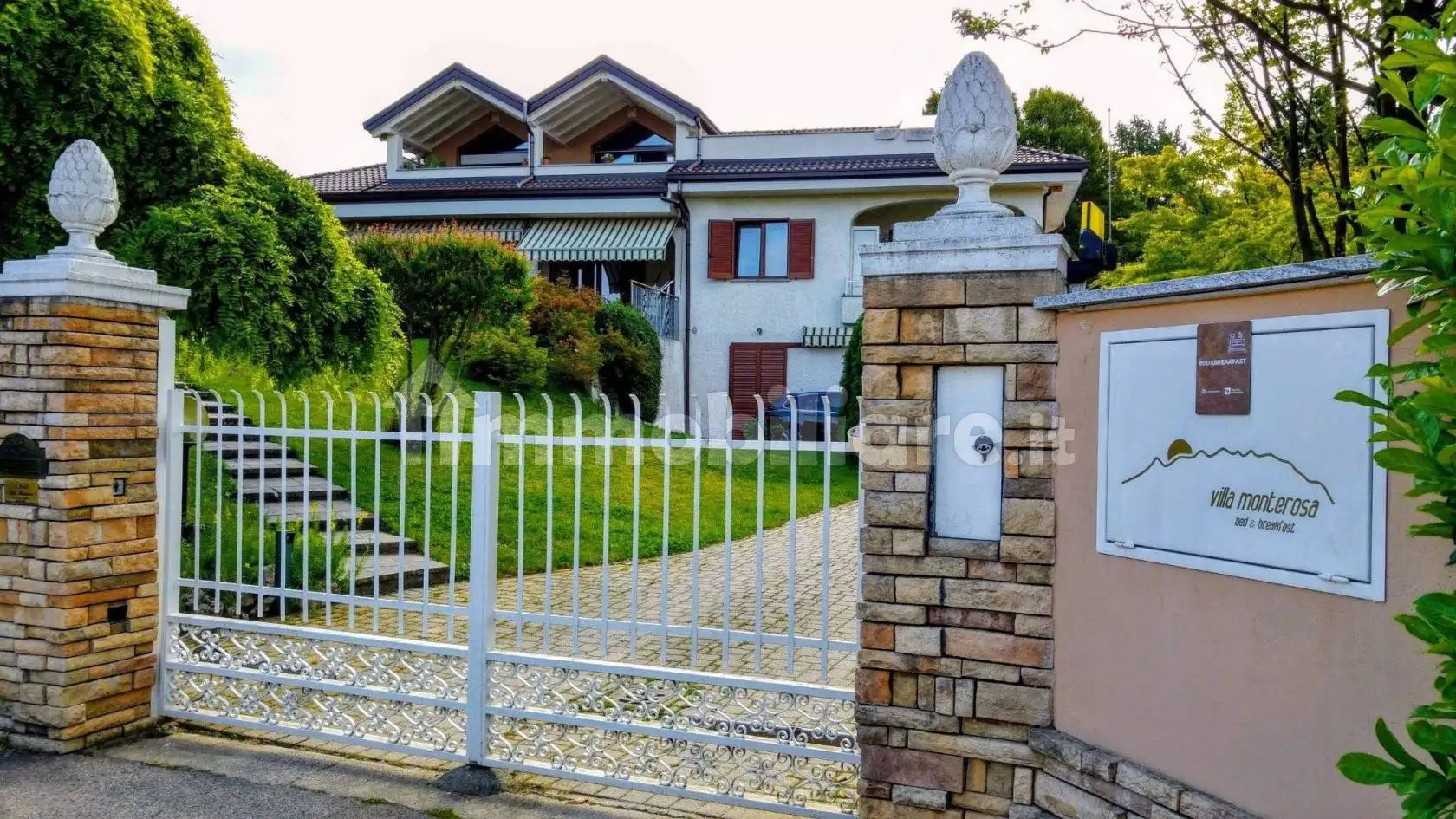 Villa plurifamiliare via Gioacchino Rossini 4, Centro, Castronno - foto 5