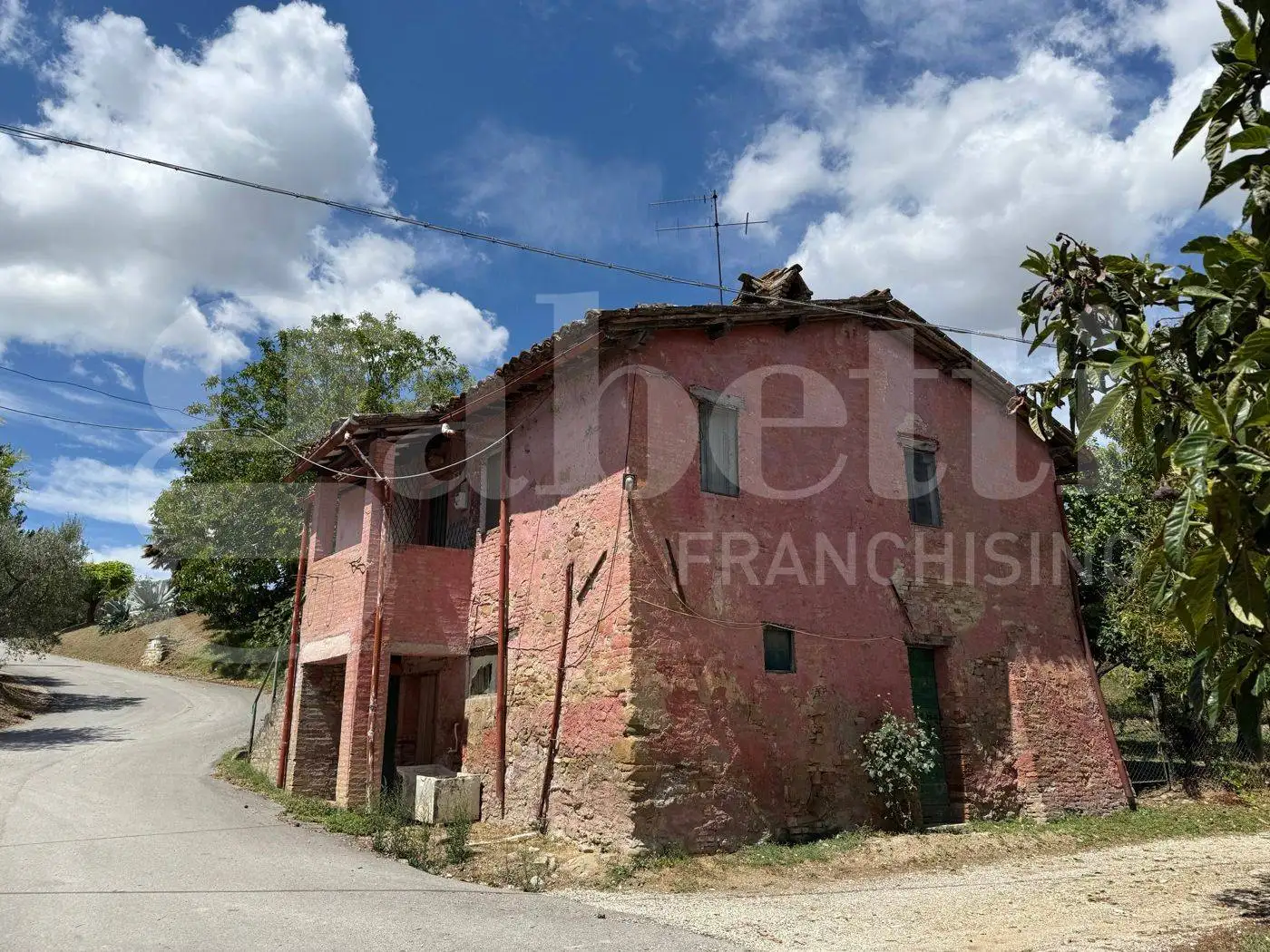 Rustico - Casale in vendita a Perugia