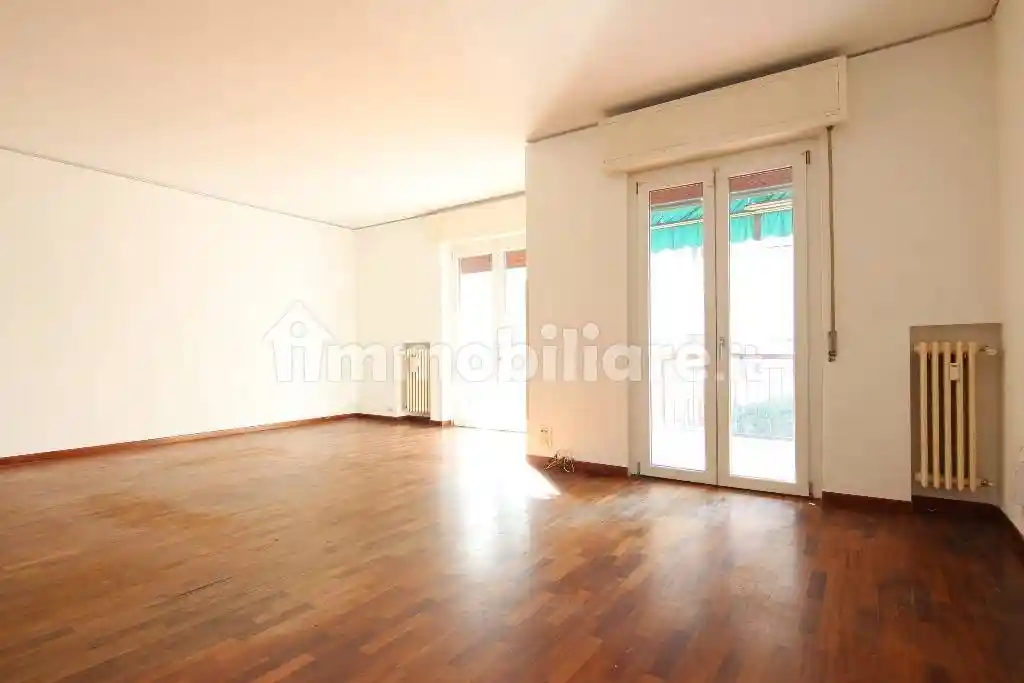 Quadrilocale via Domenico Morelli 5, Stadio, Verona - foto 3