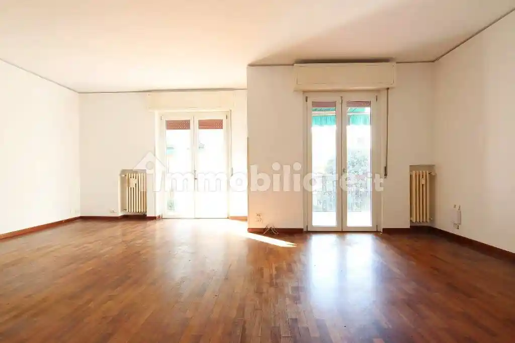 Quadrilocale via Domenico Morelli 5, Stadio, Verona - foto 4