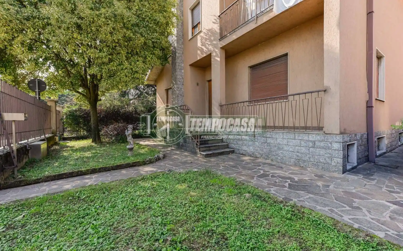 Villa unifamiliare via Francesco Baracca 30, Semicentro, Vimercate - foto 3