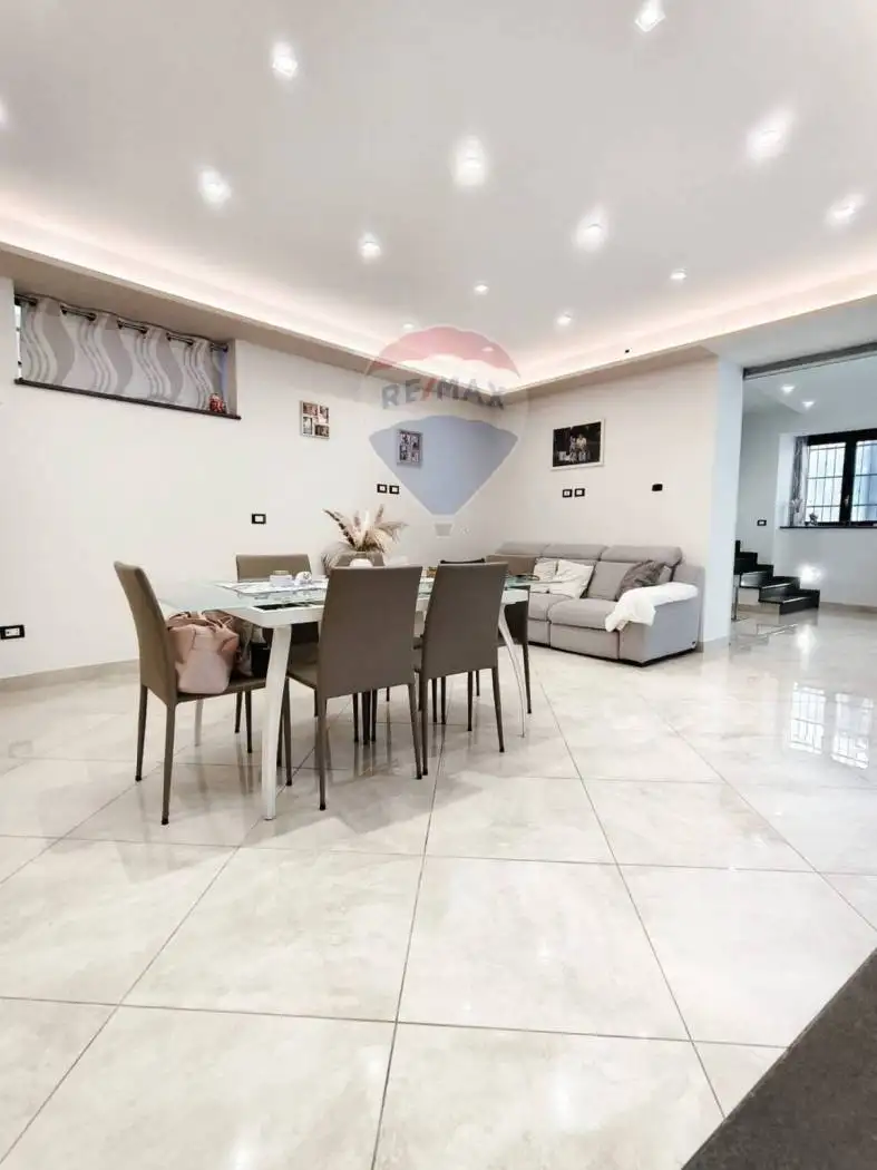 Casa indipendente in vendita a Acireale