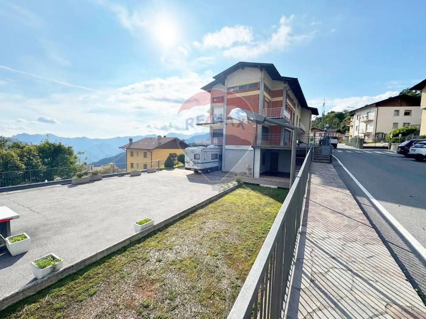 Villa bifamiliare, ottimo stato, 350 m², Dossena - foto 2