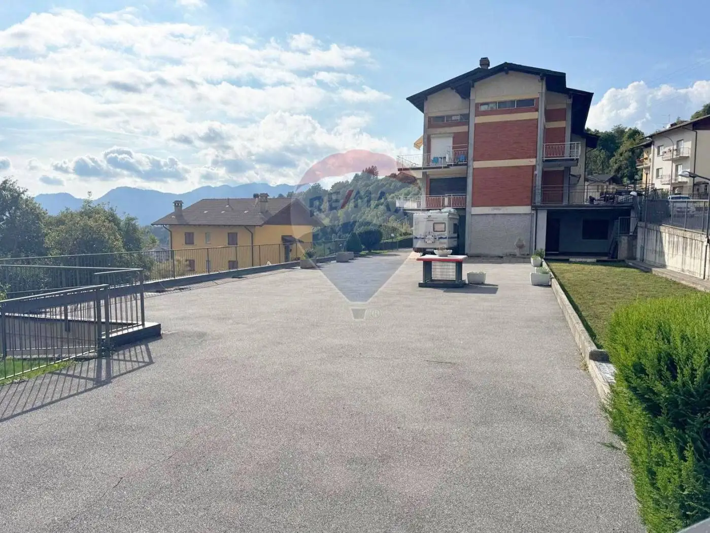 Villa bifamiliare, ottimo stato, 350 m², Dossena - foto 4