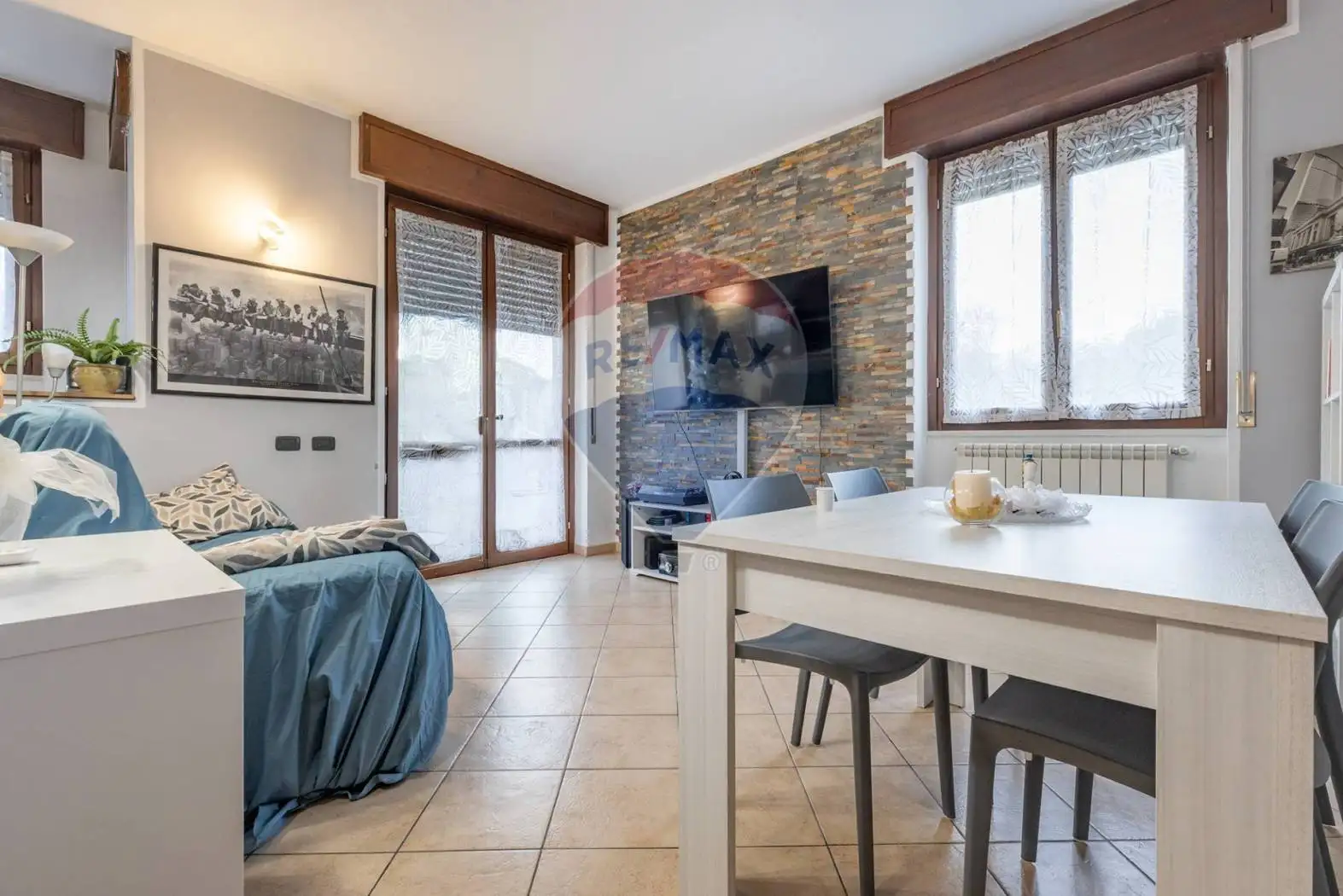 Trilocale via Padre Reginaldo Giuliani 58, Centro, Cavaria con Premezzo - foto 5