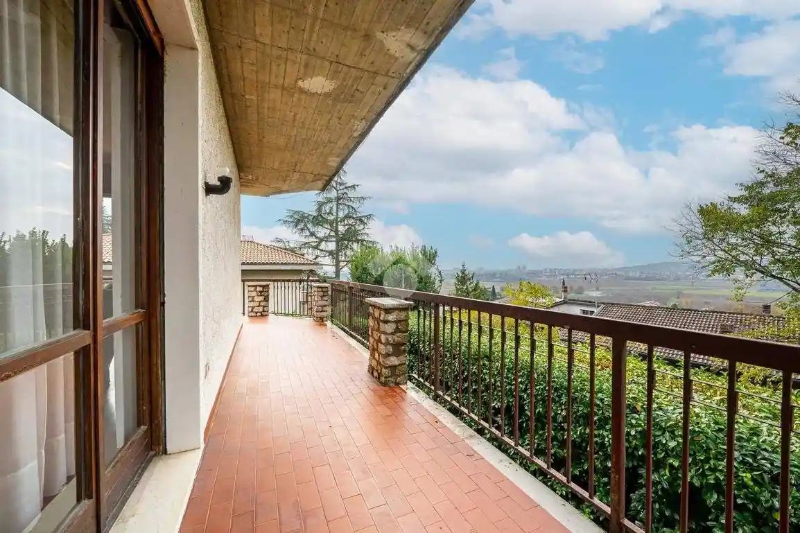 Villa bifamiliare via Castel Montorio 31, Montorio, Verona - foto 5