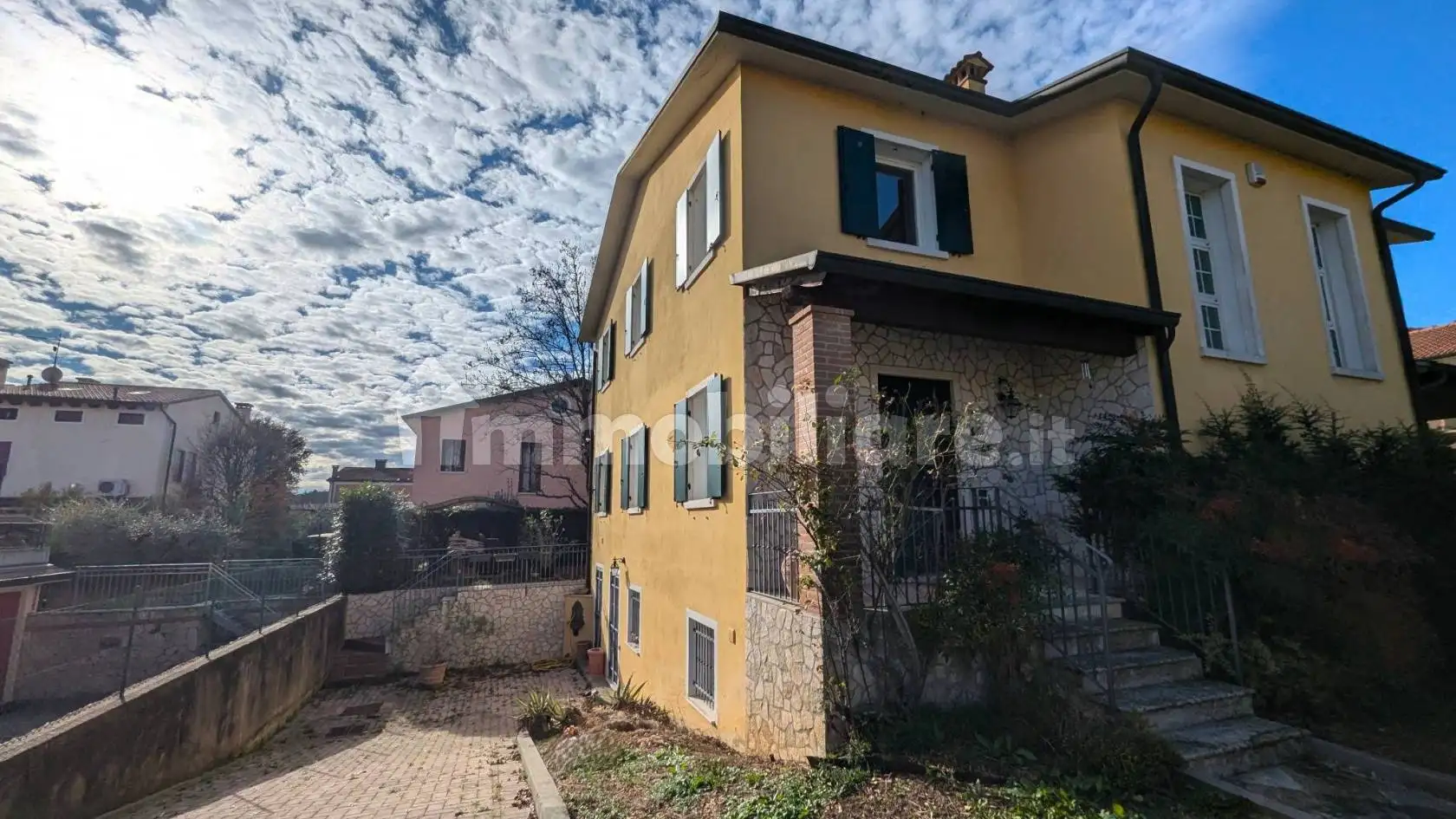 Villa in vendita a Nanto