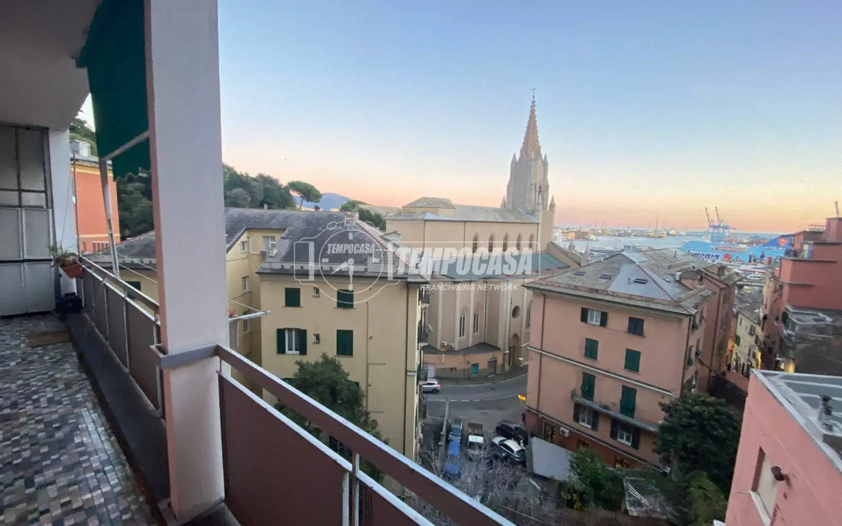 Appartamento in vendita a Genova