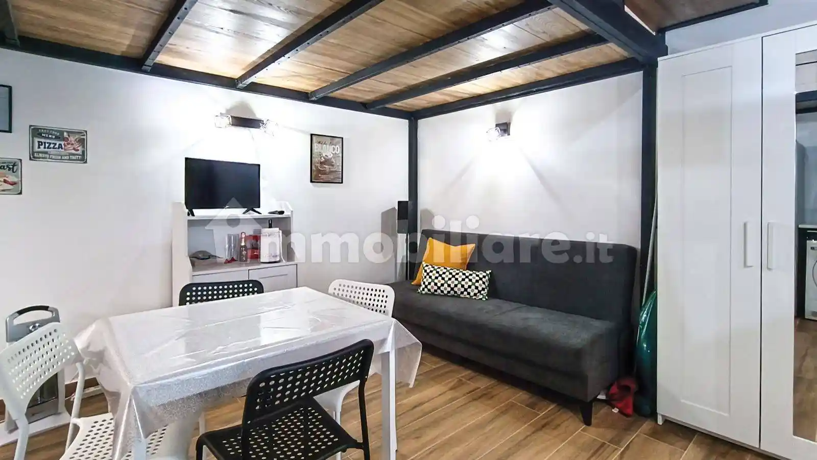 Trilocale Vico Vacche a San Liborio 16, Monte Santo, Napoli - foto 5