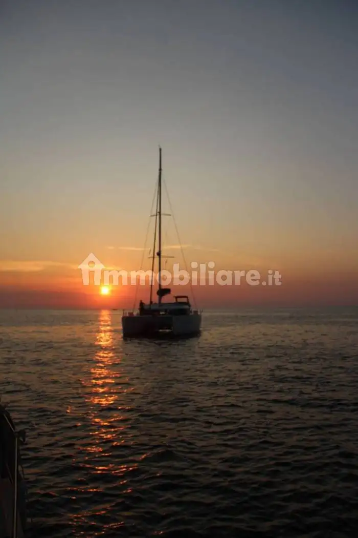 Trilocale via Camillo Benso di Cavour 26, Centro, Castagneto Carducci