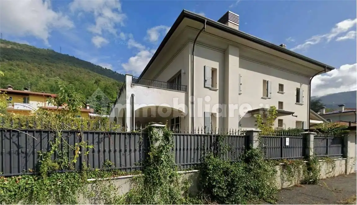 Villa in asta a Concesio