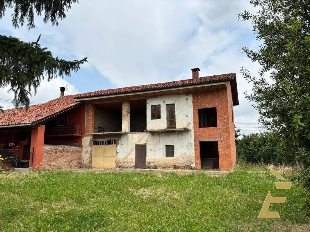 Rustico - Casale in vendita a Piozzo