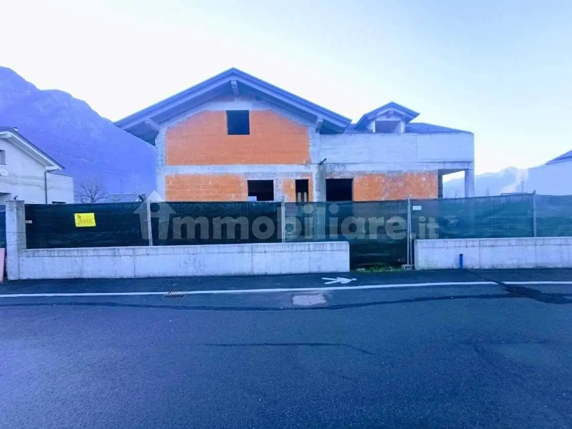 Villa in vendita a Domodossola