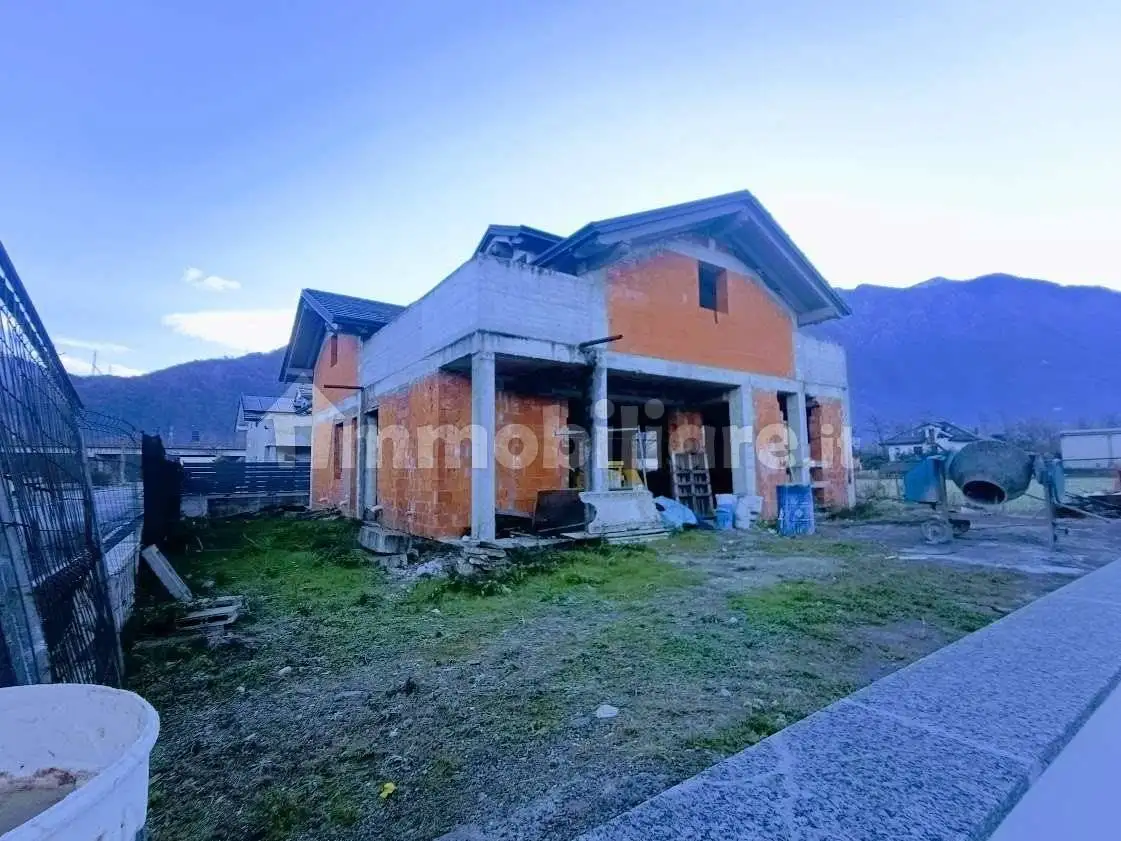 Villa unifamiliare Uberto Girola, N5, Centro, Domodossola - foto 4