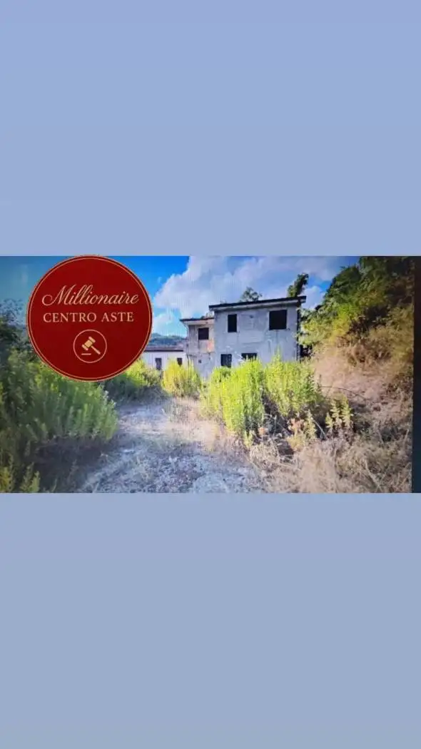 Appartamento in asta a Carrara