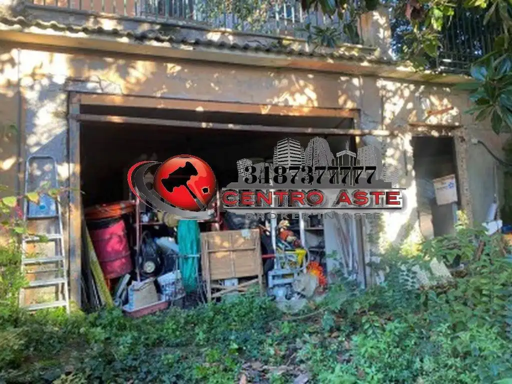 Villa in asta a Albano Laziale