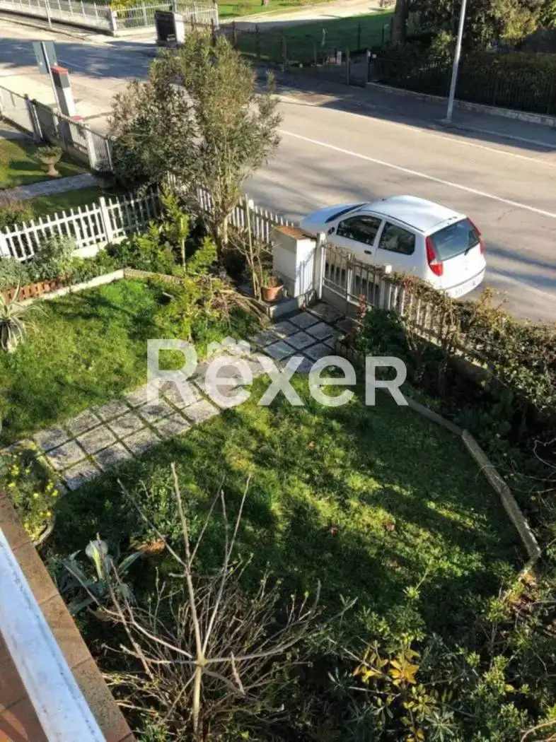 Villa bifamiliare viale Adriatico, Centro, Masi Torello - foto 2