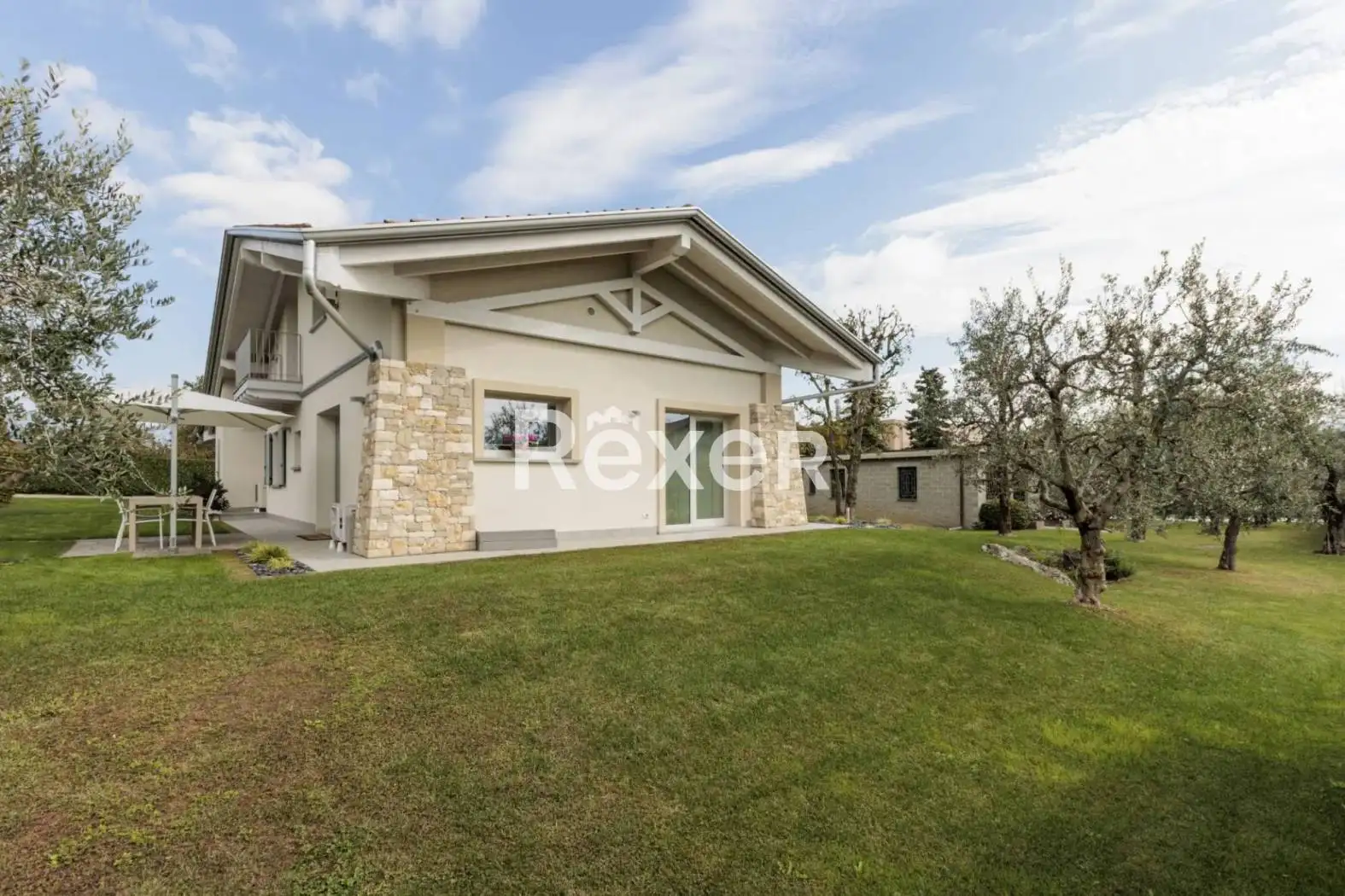 Villa in vendita a Brembate di Sopra