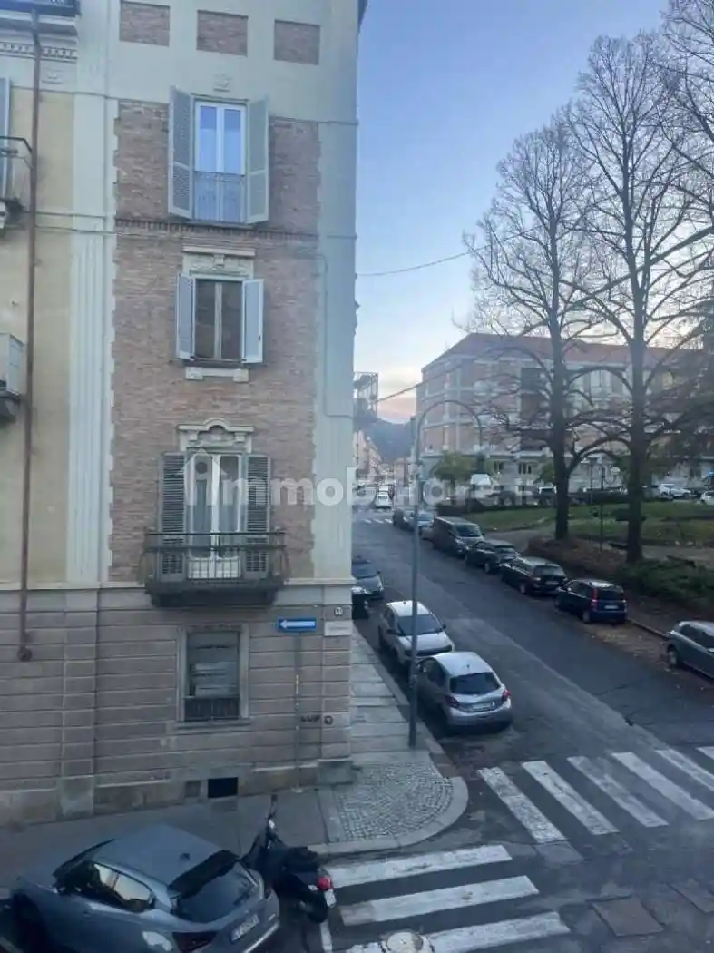 Trilocale piazza Gozzano 5, Madonna del Pilone, Torino - foto 2
