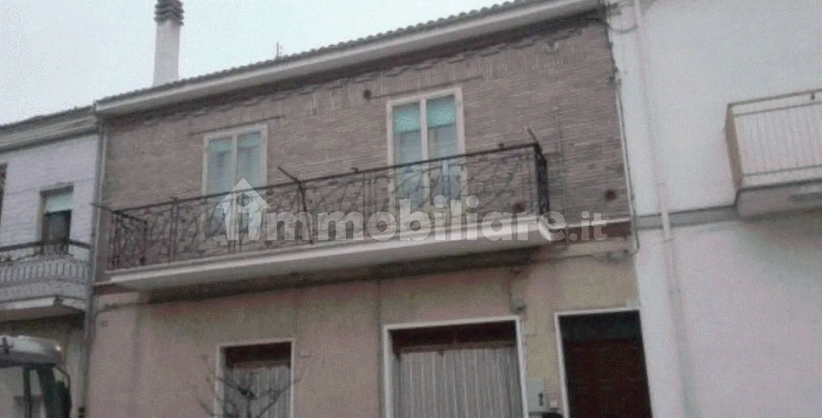 Appartamento in asta a Casalnuovo Monterotaro