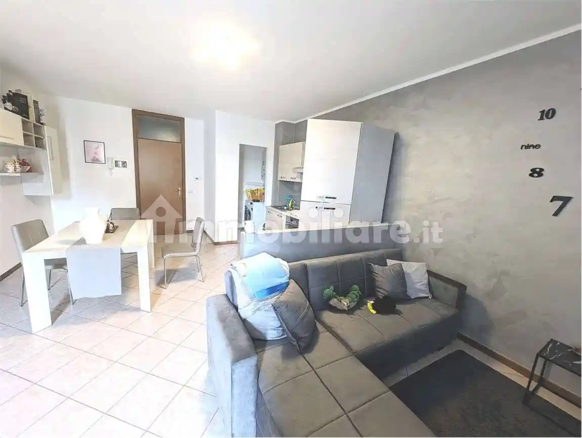 Appartamento in vendita a Malnate