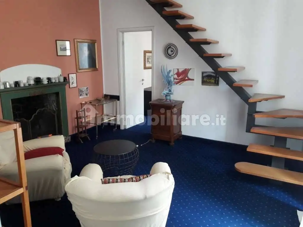 Appartamento in affitto a Sarzana