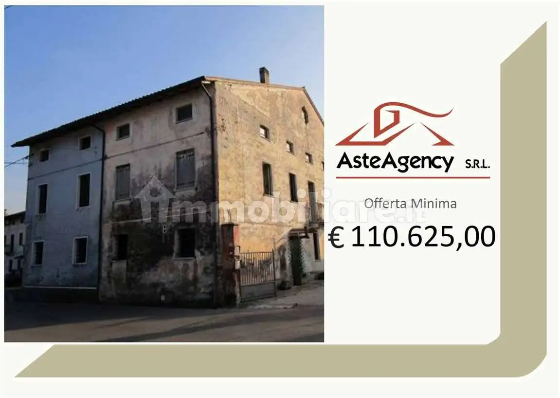 Casa indipendente in asta a Colceresa
