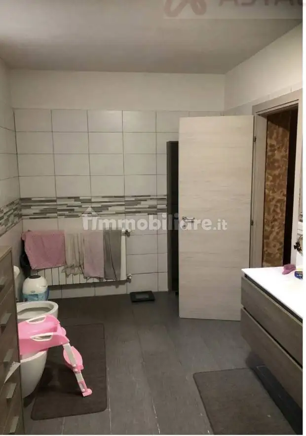 Appartamento all'asta via Pradaccio, 7, Cadegliano-Viconago - foto 4