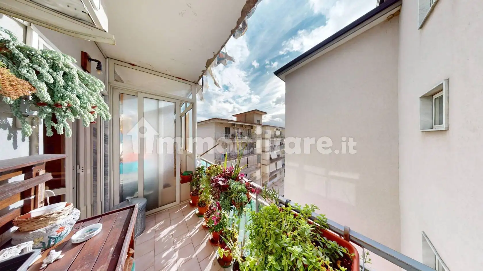 Trilocale via San Giacomo 14, Centro, Casalnuovo di Napoli - foto 4