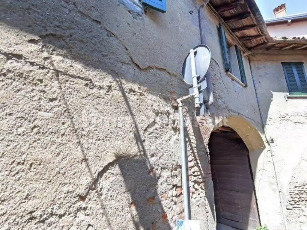 Appartamento in asta a Vaprio d'Adda