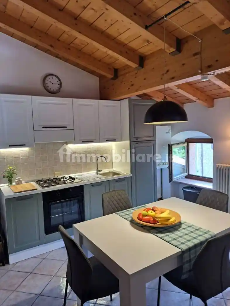 Appartamento in vendita a San Zeno di Montagna