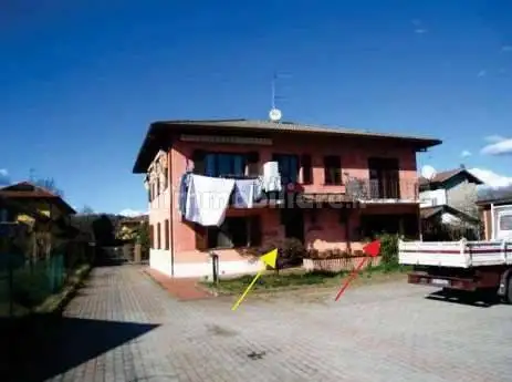 Appartamento in asta a Angera