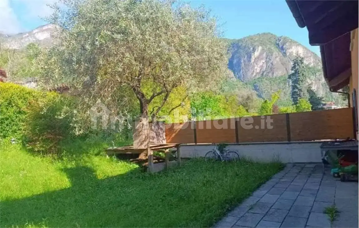 Villa in asta a Griante