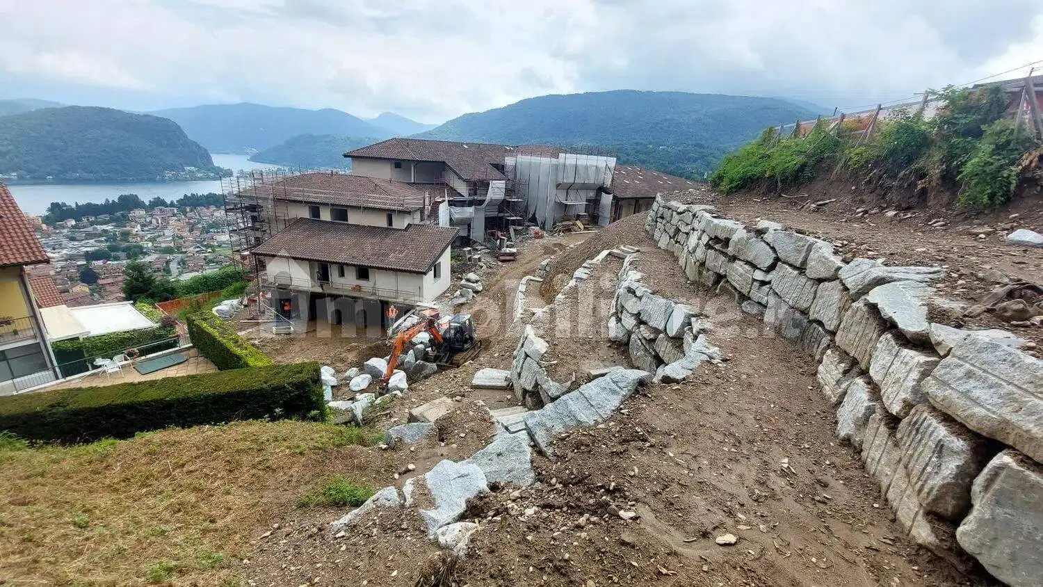 Appartamento via Ponte Tresa Angolo via Rovo No Number, Centro, Cadegliano-Viconago - foto 5