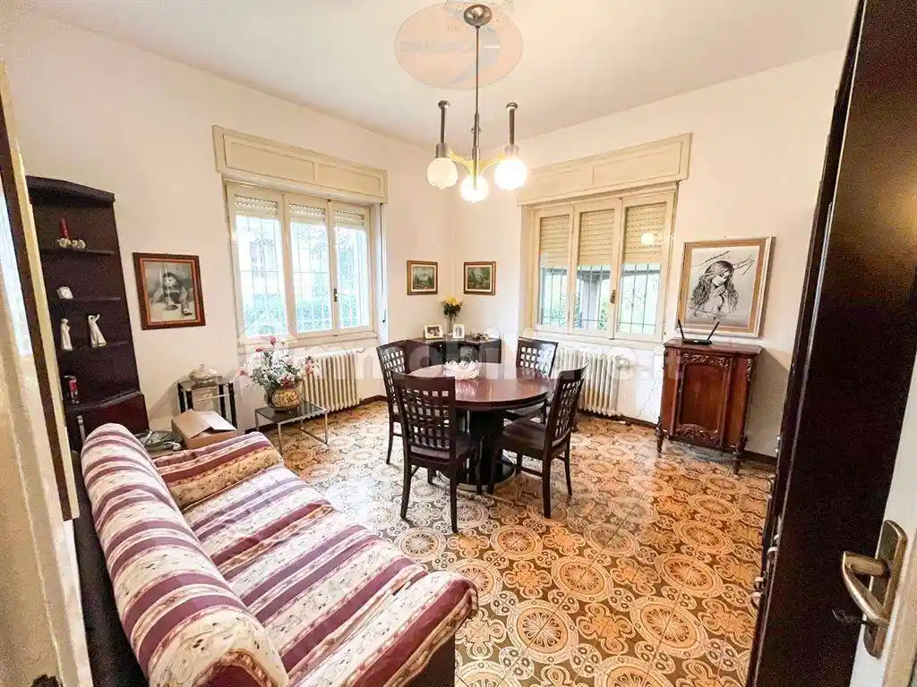 Appartamento in vendita a Besana in Brianza