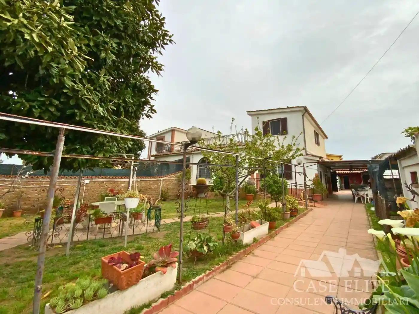 Villa in vendita a Ardea