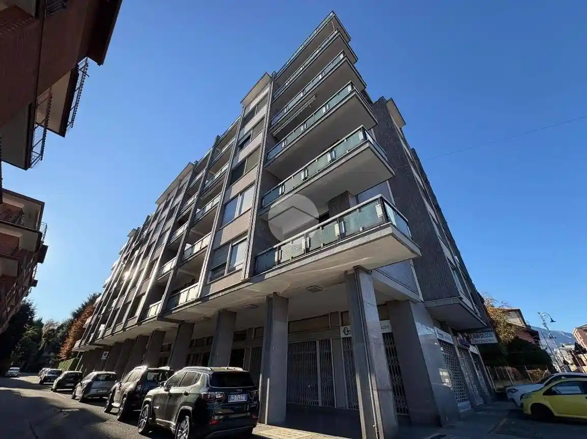 Quadrilocale via Galileo Galilei 2, Centro, Cuorgnè - foto 2