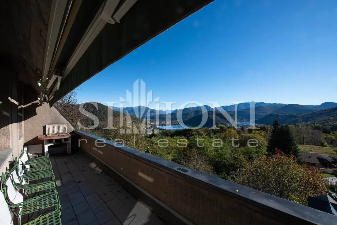 Bilocale buono stato, terzo piano, Centro, Cadegliano-Viconago - foto 4