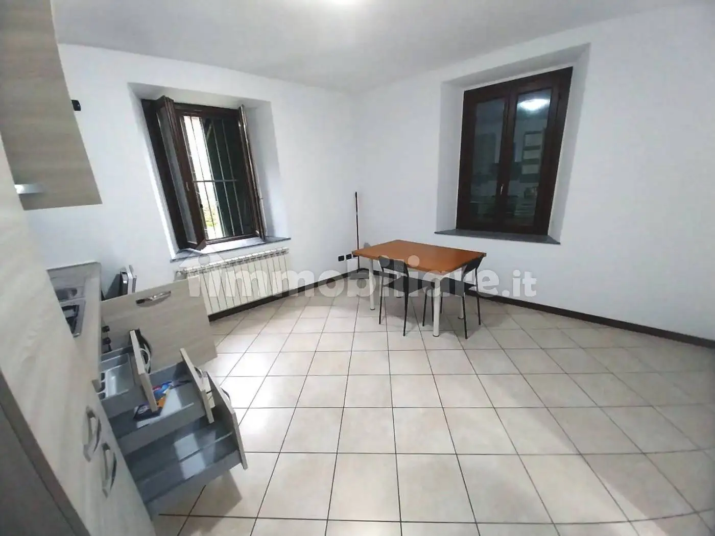 Trilocale buono stato, piano terra, Centro, Brembate - foto 2