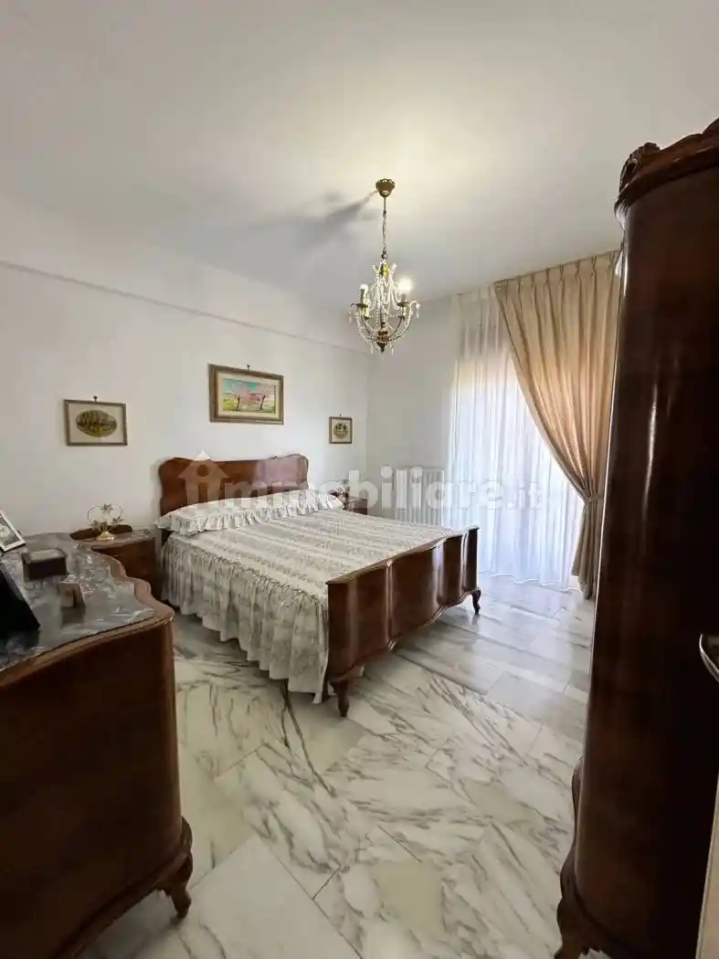 Quadrilocale via Giovanni Paolo Ii, 178, Semicentro, Giovanni paolo, Crotone - foto 4