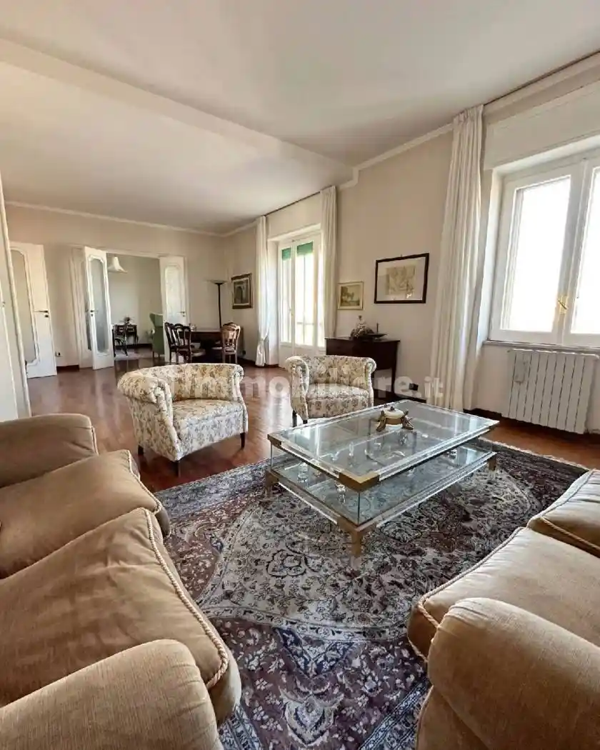 Appartamento via Napoli, 39, Centro, Crotone - foto 2