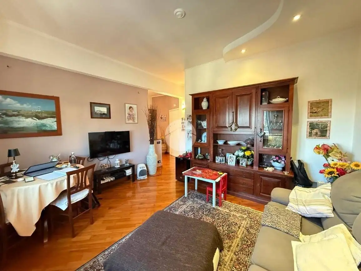 Appartamento in vendita a Genova