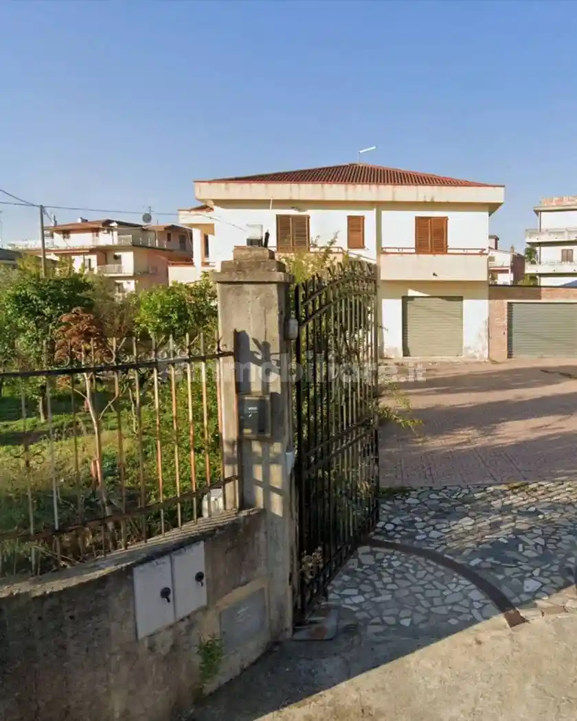 Villa unifamiliare via Santa Lucia No Number, Zona Capo Rizzuto, Apriglianello, Papanice, Crotone - foto 2