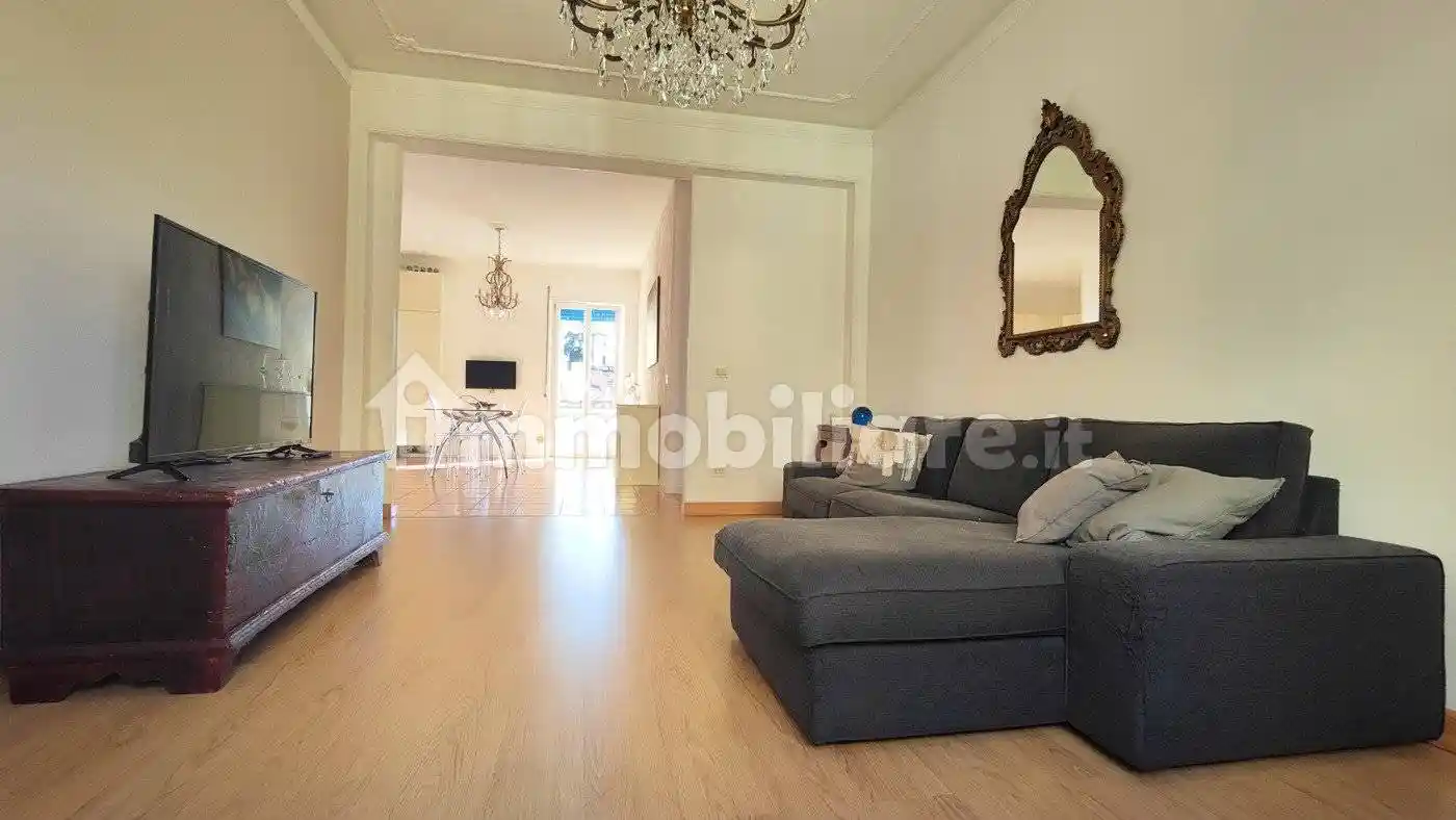 Appartamento in vendita a Piacenza