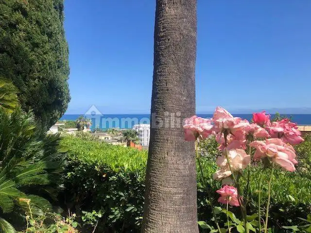 Appartamento in vendita a Alassio